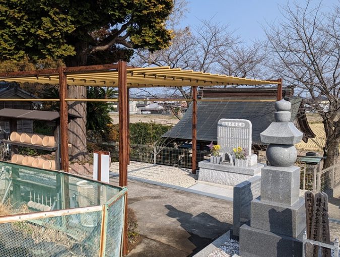 風鈴飾りの枠の工事、完了！